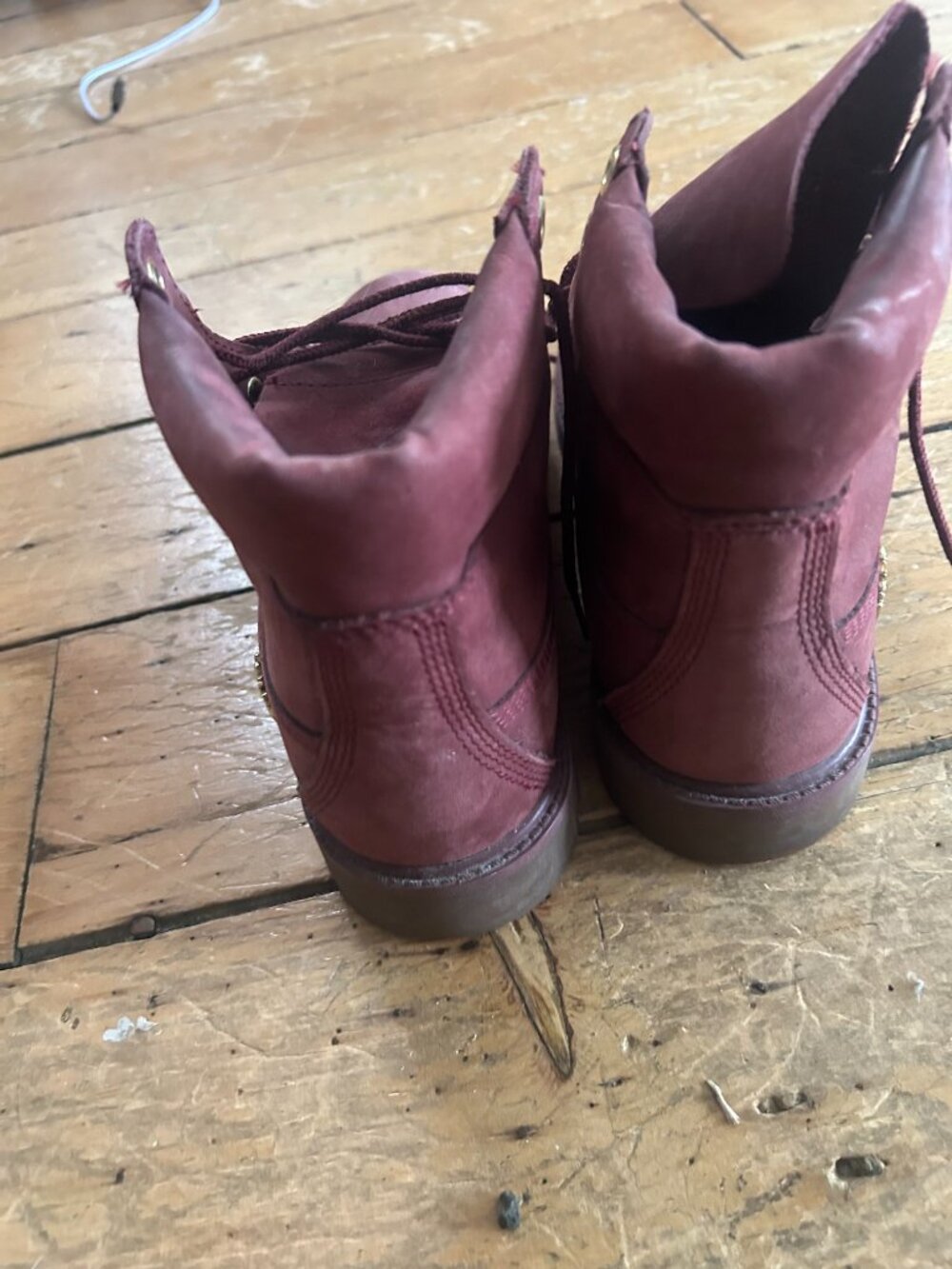 Maroon Timberlands - Picture 3 of 4
